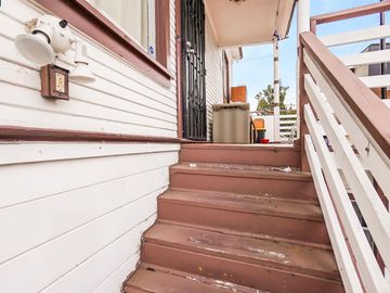 767 47th St, Oakland, CA | Lower Temescal. Photo 3 of 6