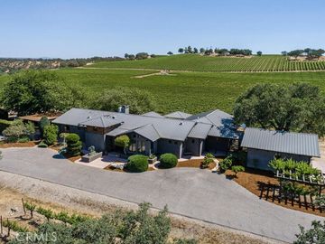 7790 Airport Rd, Paso Robles, CA