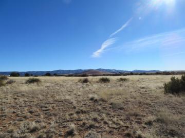 8465 N Howling Ln Prescott Valley AZ. Photo 4 of 18